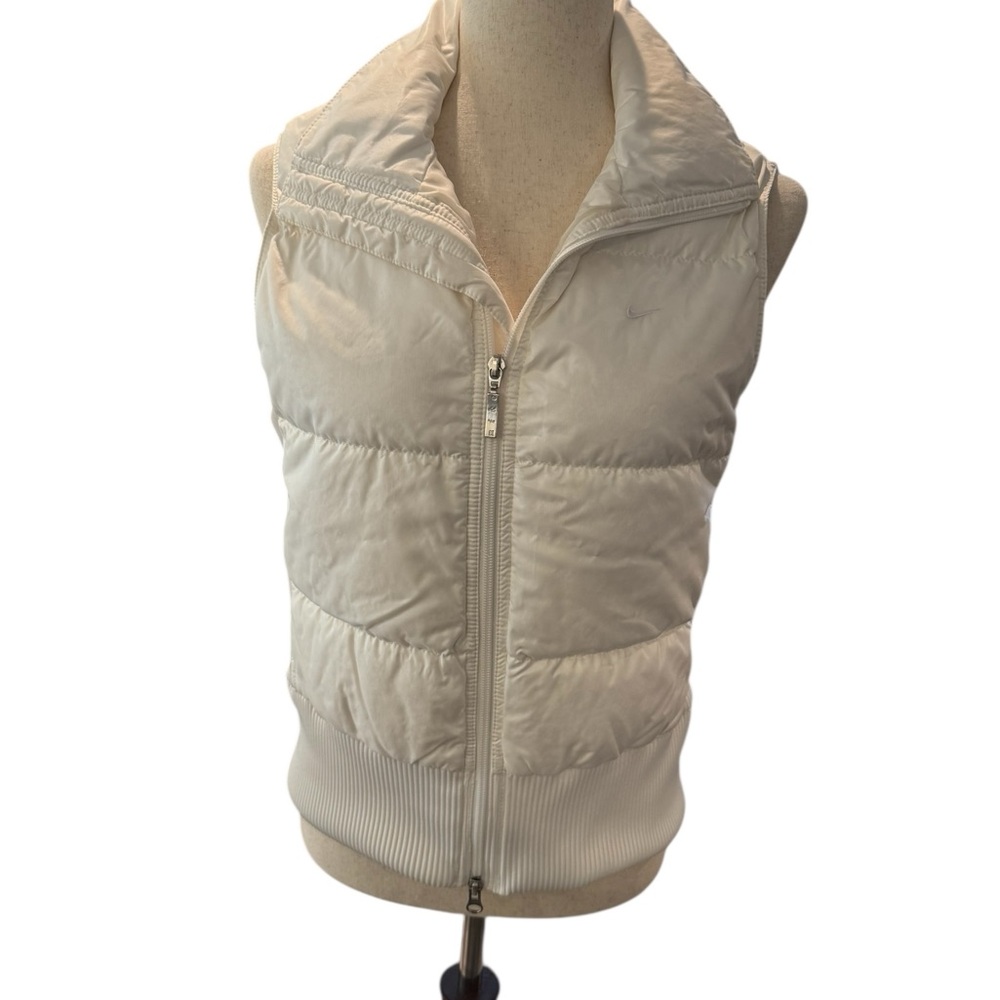 Nike Women's Cream Puffer Vest M